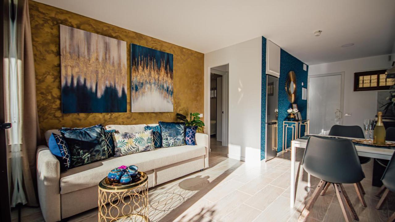 Don Quijote Apartment San Bartolomé Ngoại thất bức ảnh