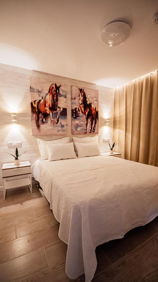 Don Quijote Apartment San Bartolomé Ngoại thất bức ảnh