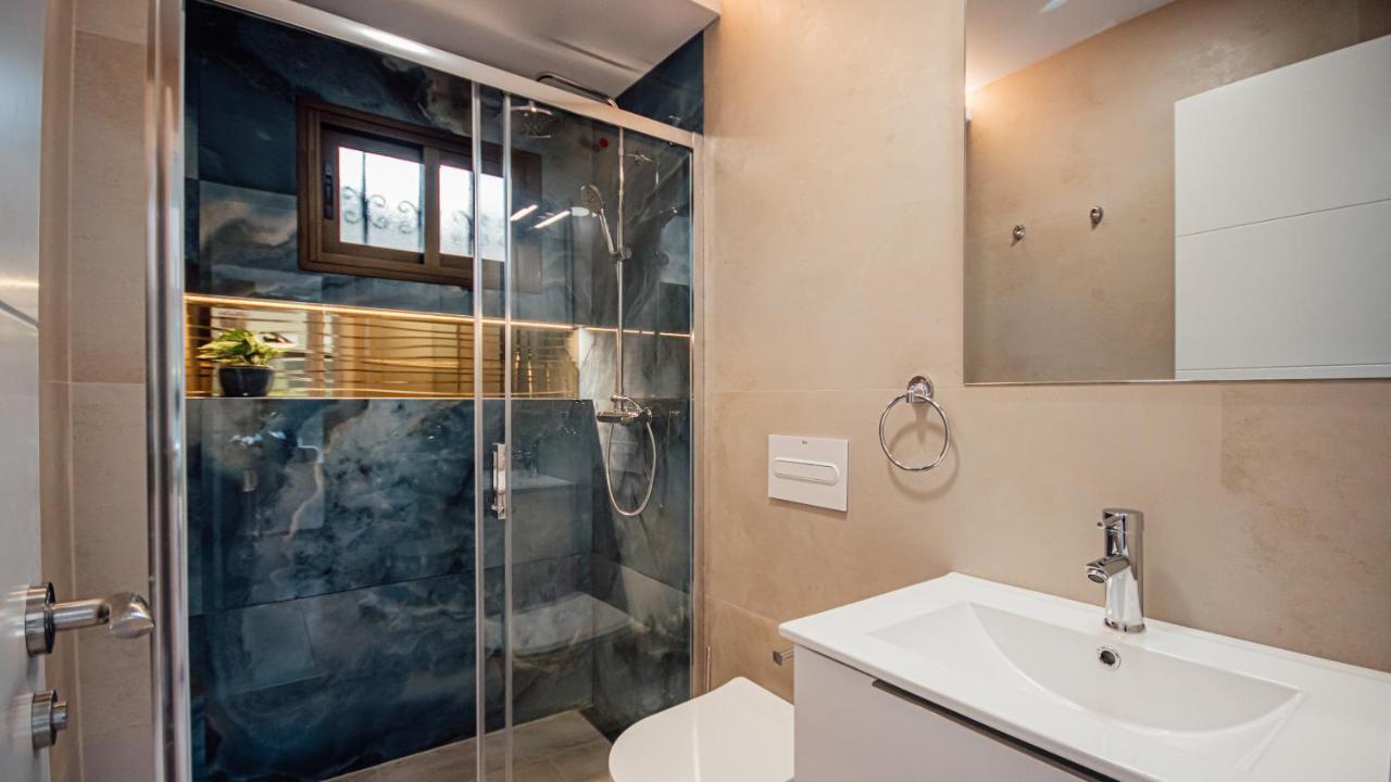Don Quijote Apartment San Bartolomé Ngoại thất bức ảnh